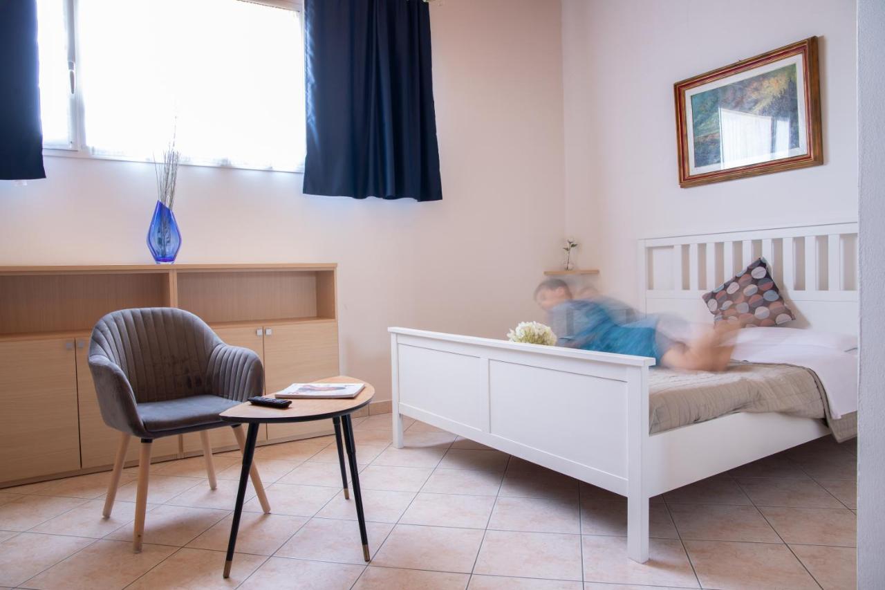 Casa Merano Residence & Restaurant Bibione Centro Экстерьер фото